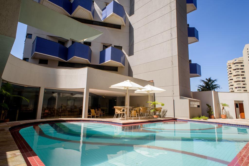 Bahamas Suite Hotel 캄푸그란지 외부 사진