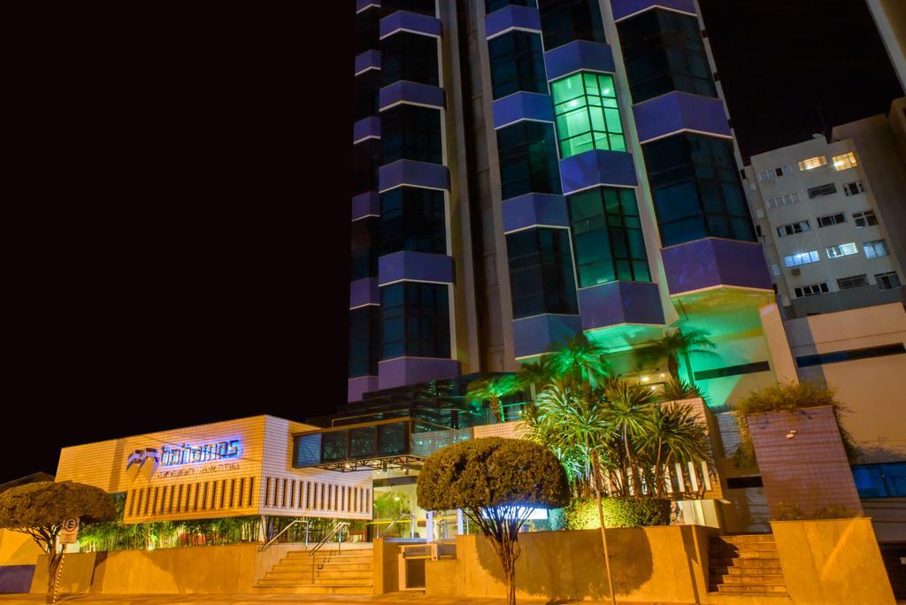 Bahamas Suite Hotel 캄푸그란지 외부 사진