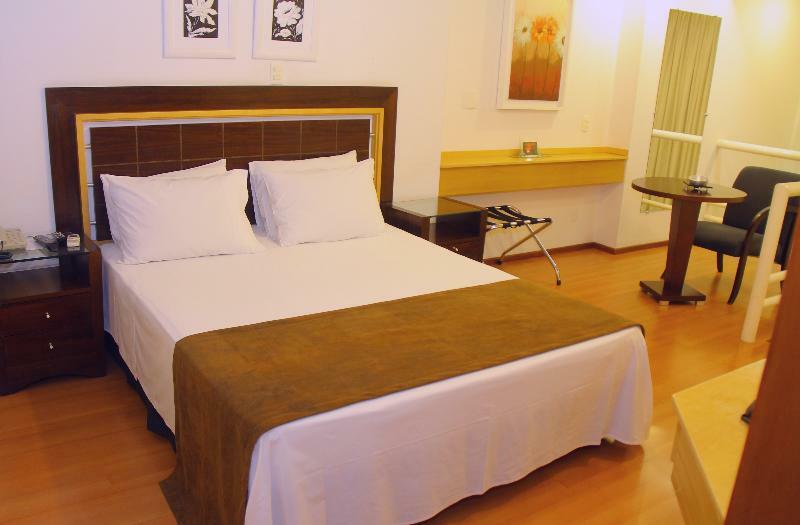 Bahamas Suite Hotel 캄푸그란지 외부 사진