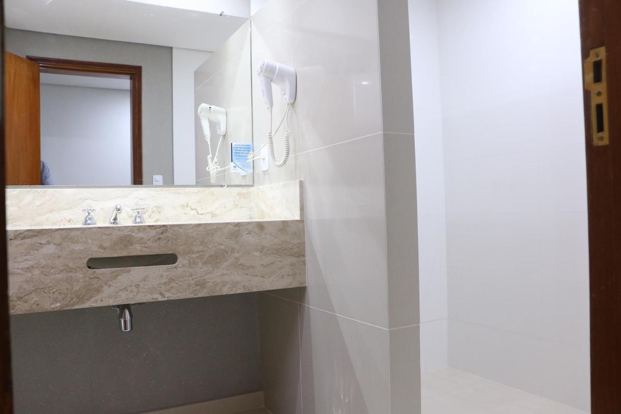 Bahamas Suite Hotel 캄푸그란지 외부 사진